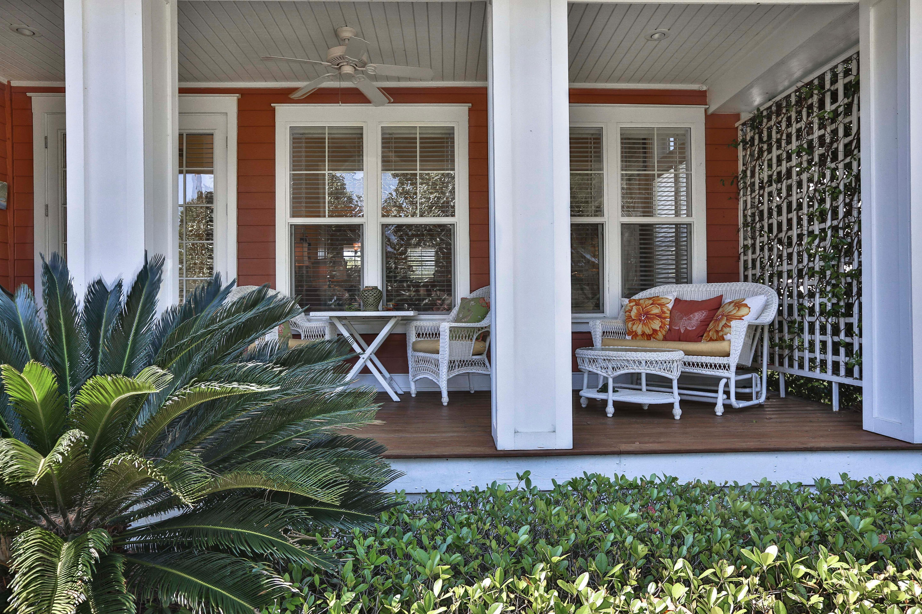 LAUREL GROVE - Residential