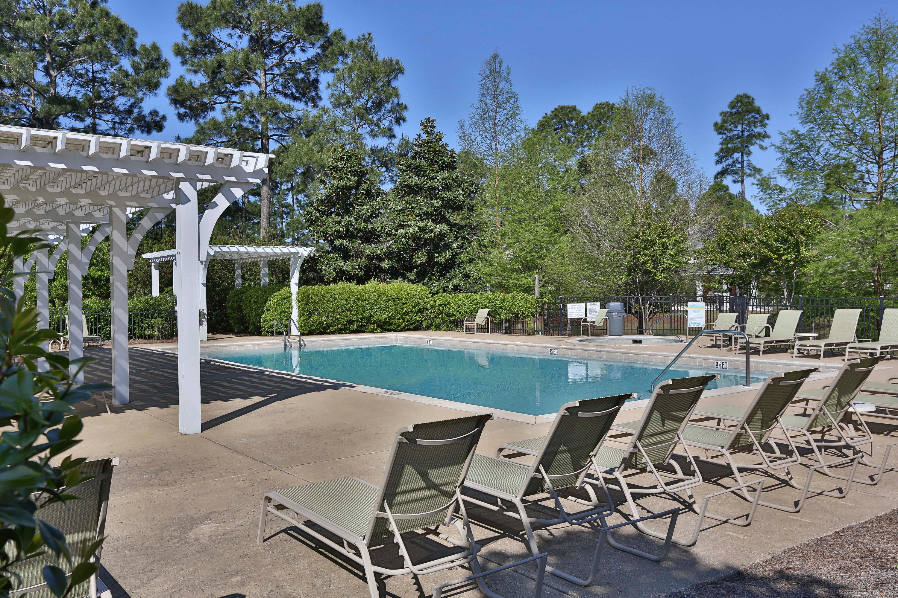 LAUREL GROVE - Residential