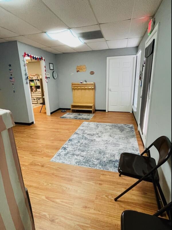 Great location on the South end of town! Perfect for a Professional or Doctor's office.