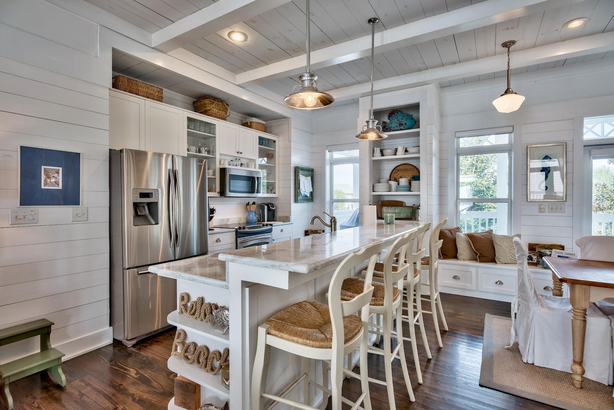 SUMMER'S EDGE - Residential