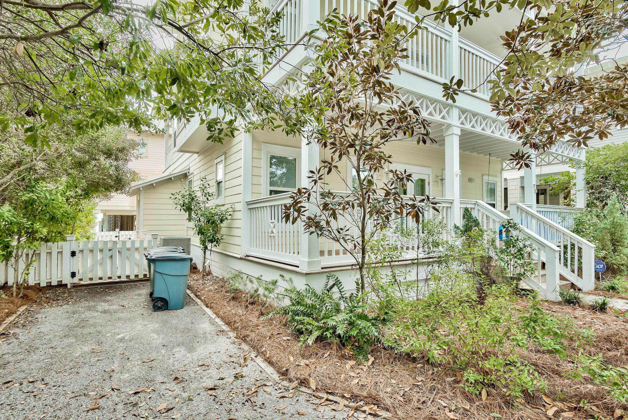 SUMMER'S EDGE - Residential