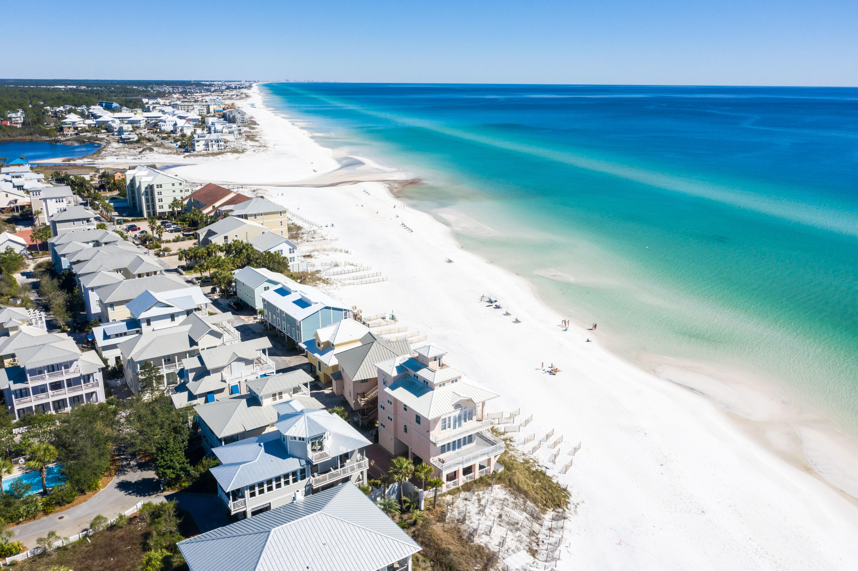 SUMMER'S EDGE - Residential