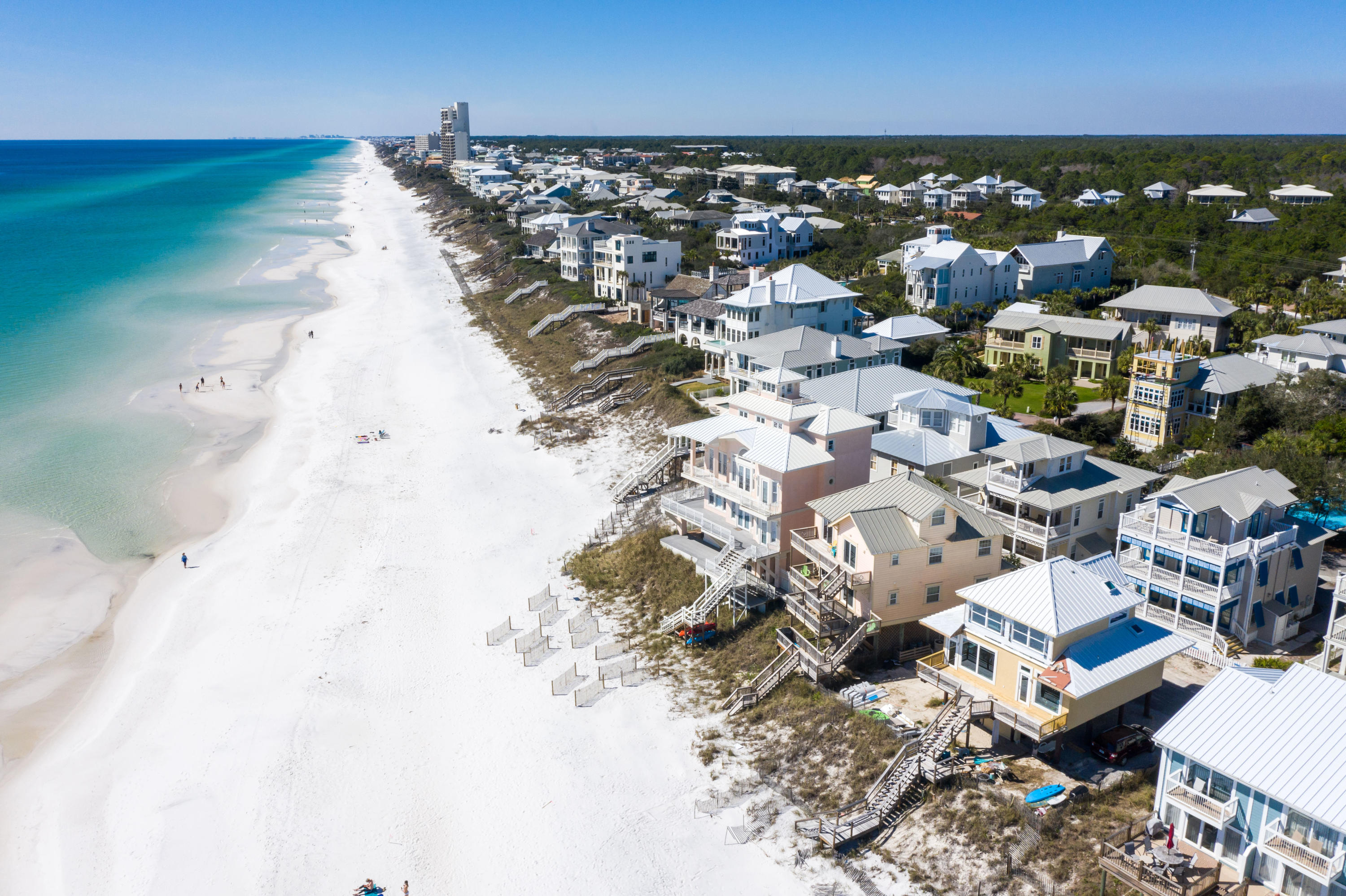 SUMMER'S EDGE - Residential