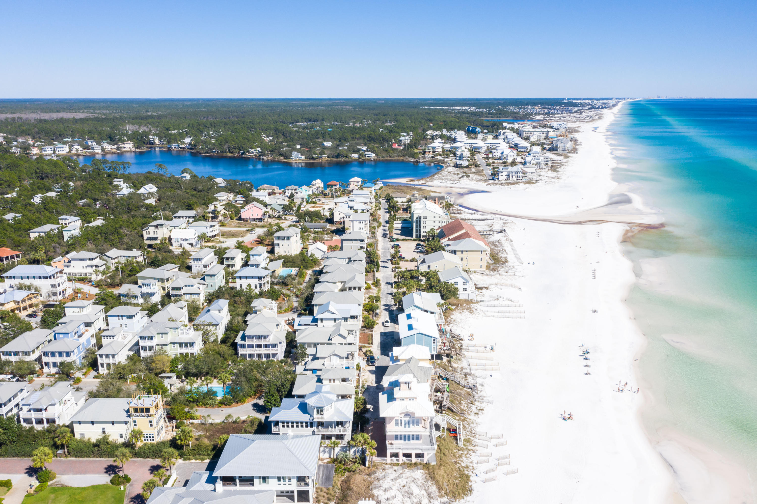 SUMMER'S EDGE - Residential