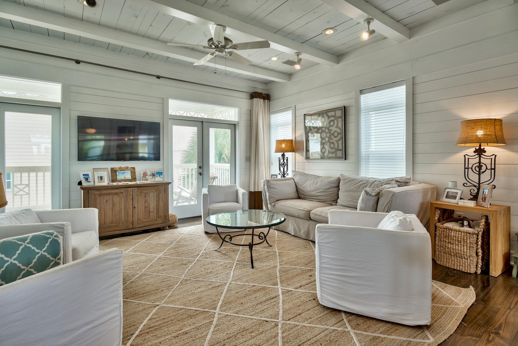 SUMMER'S EDGE - Residential