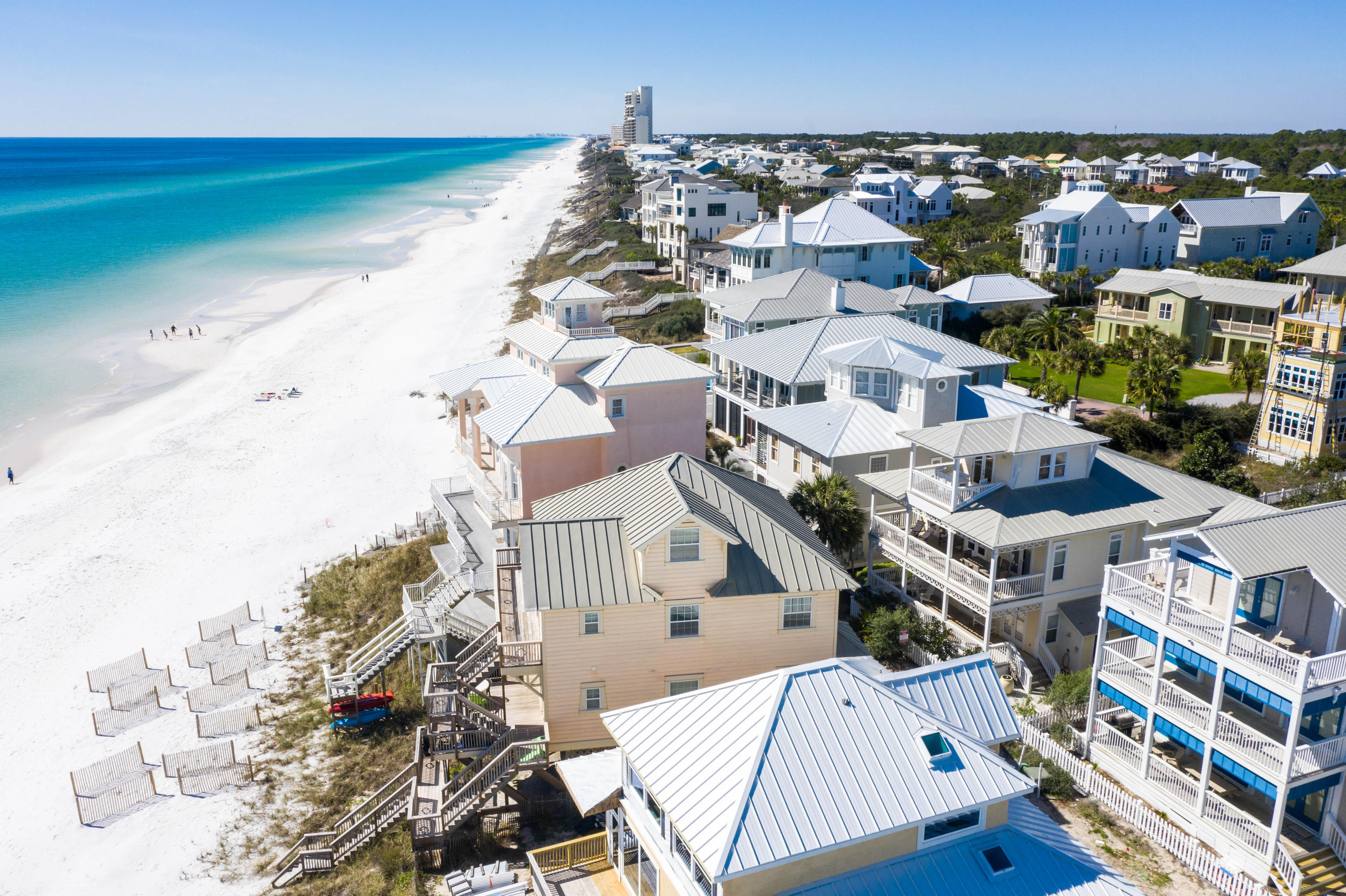 SUMMER'S EDGE - Residential