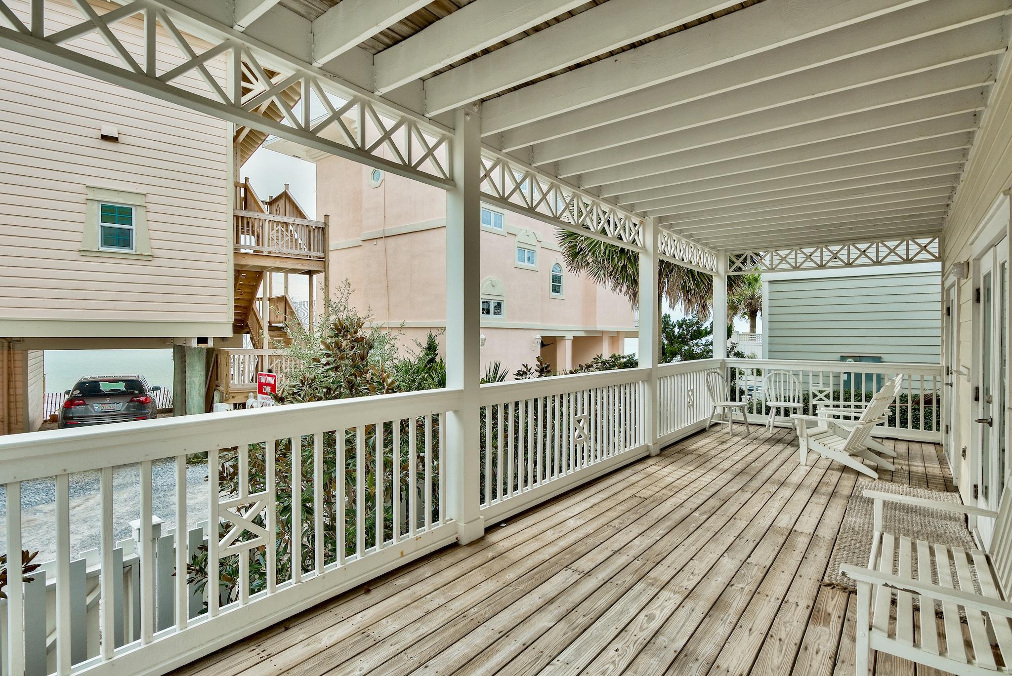 SUMMER'S EDGE - Residential