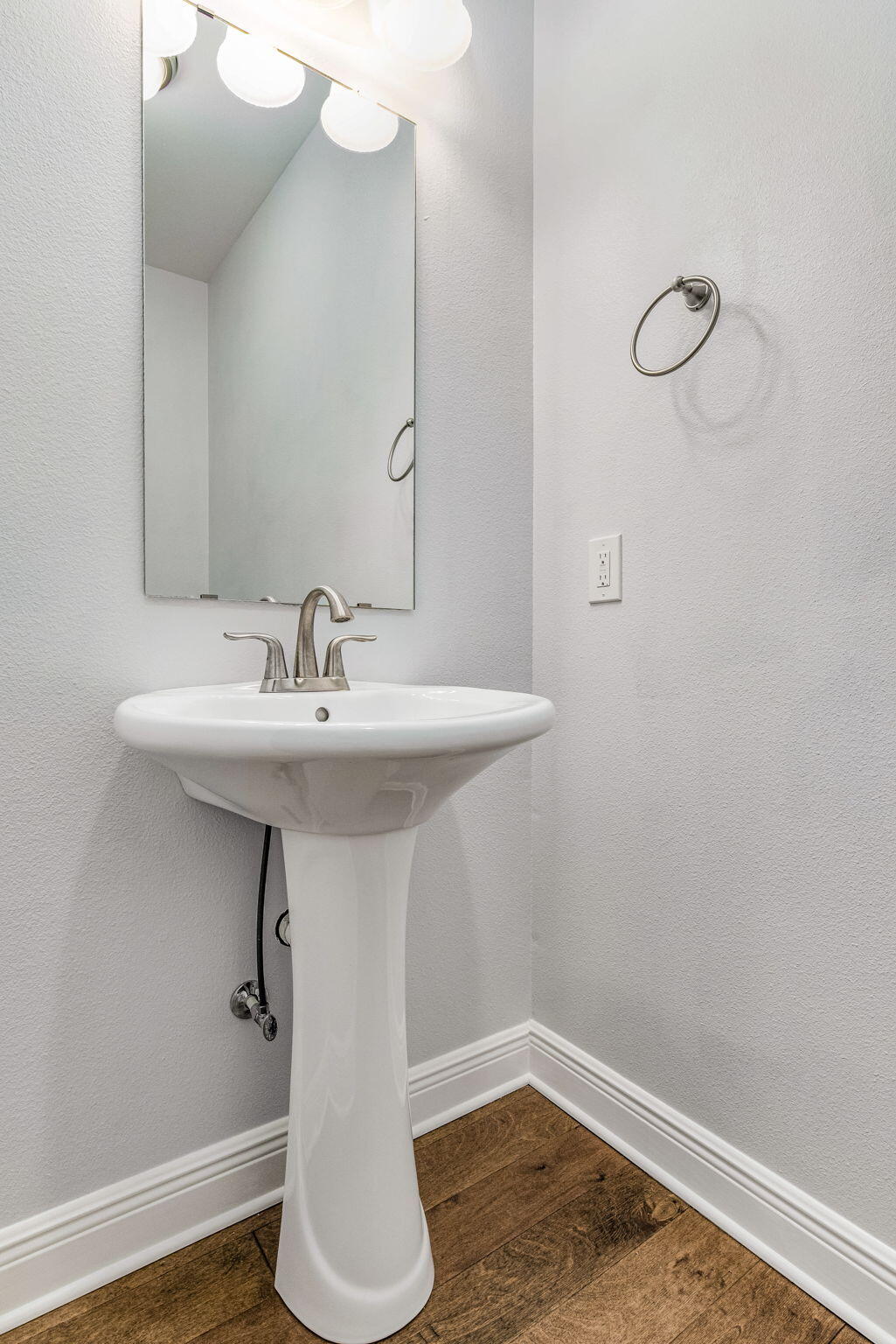 NATURE TRAIL - Residential