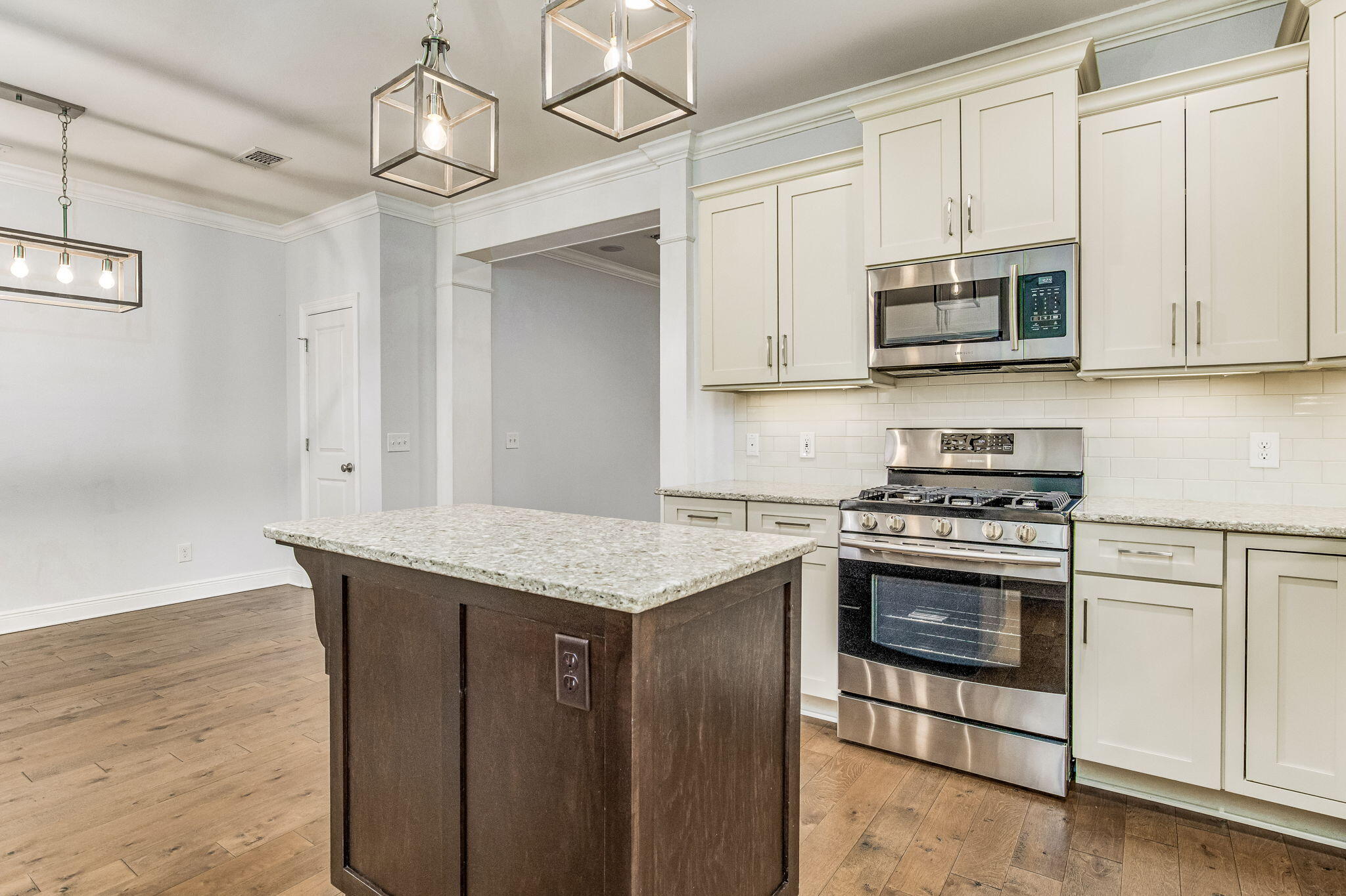 NATURE TRAIL - Residential