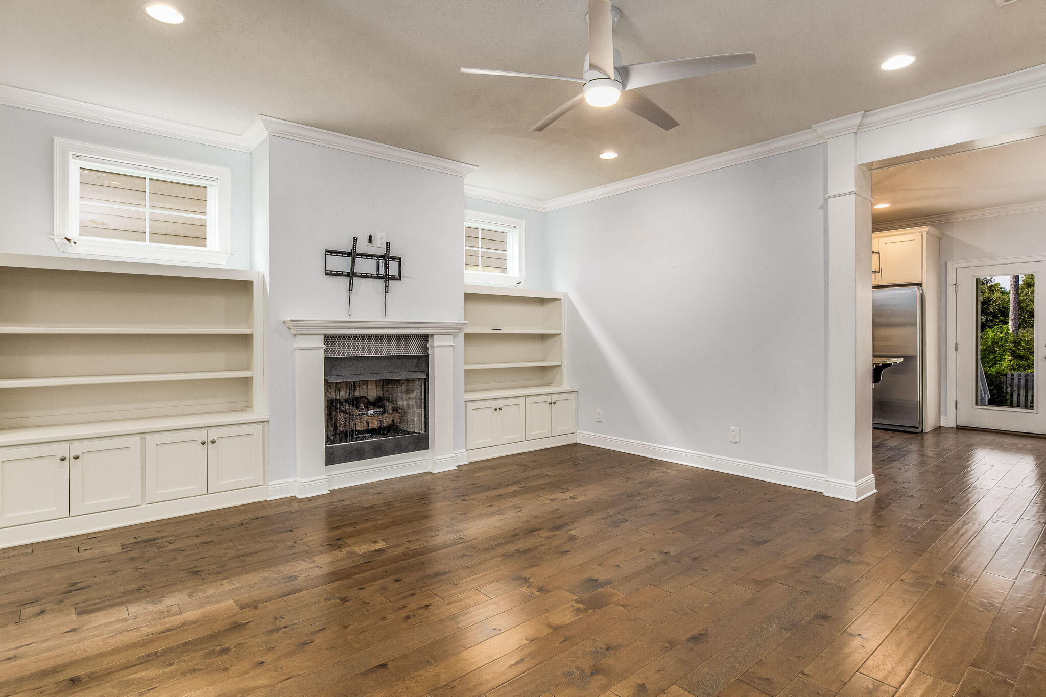 NATURE TRAIL - Residential