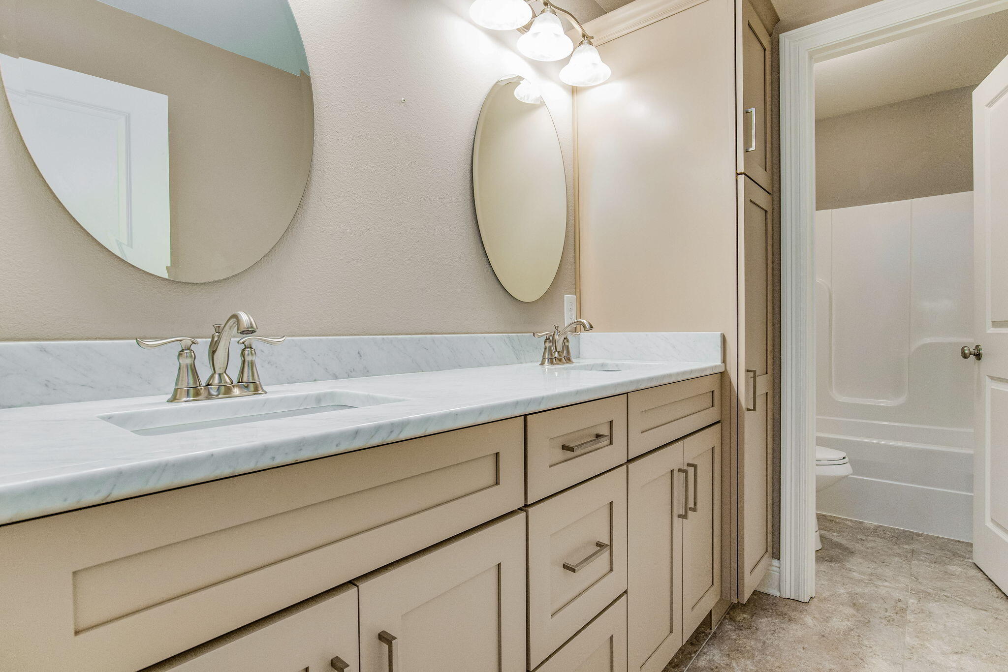 NATURE TRAIL - Residential