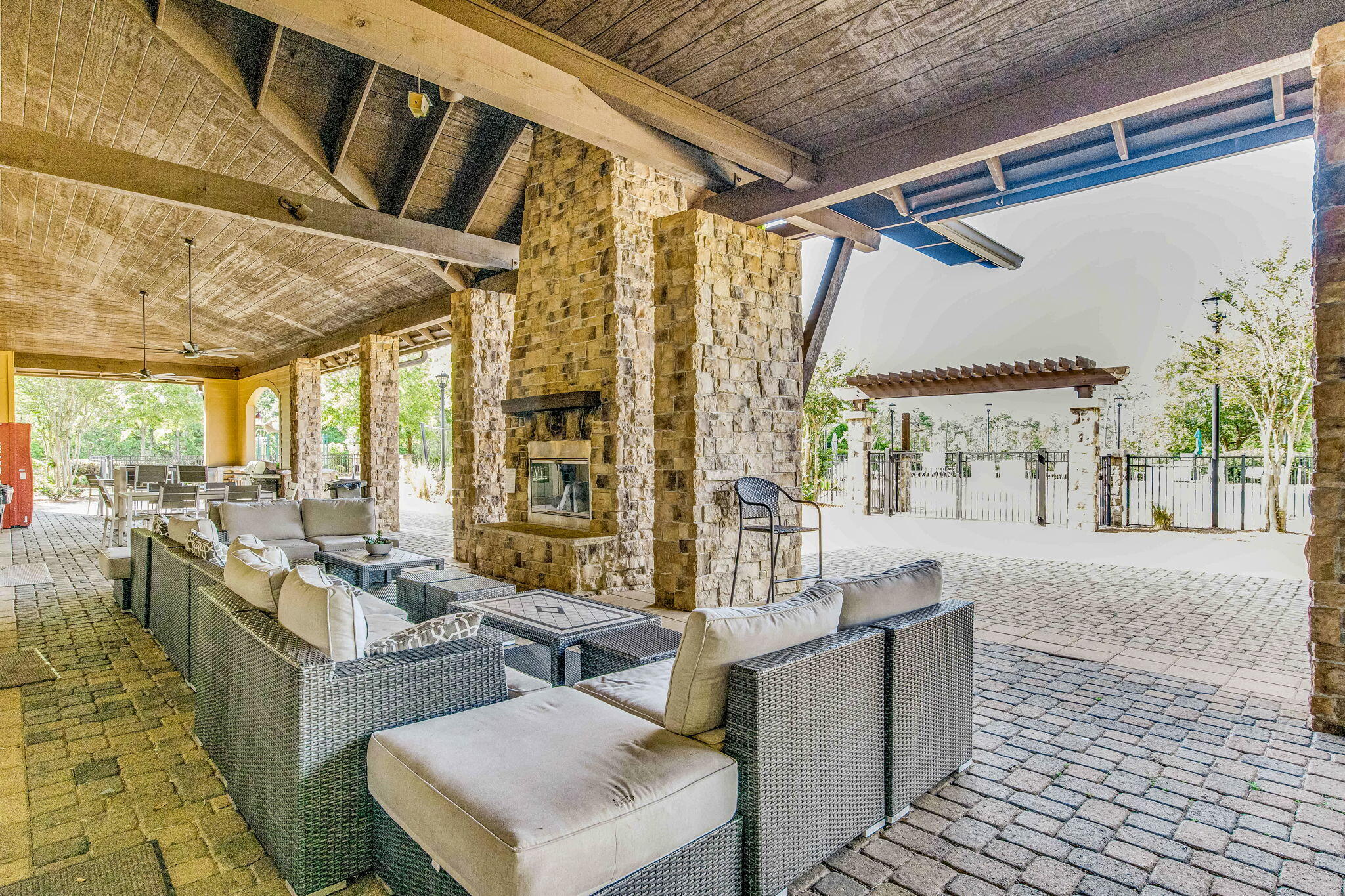 NATURE TRAIL - Residential