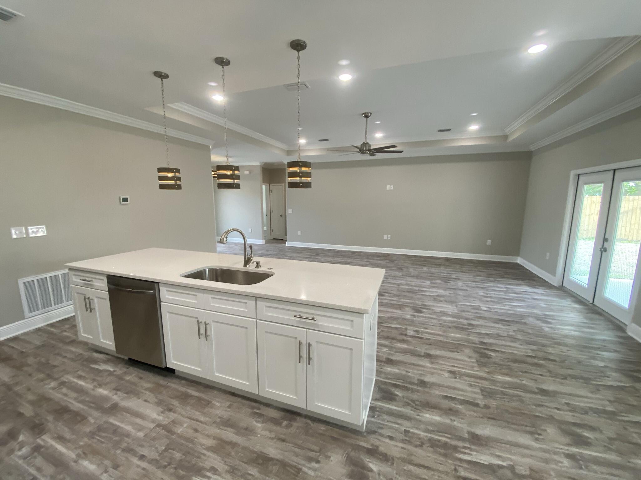 WYNNEHAVEN BEACH ESTATES - Residential