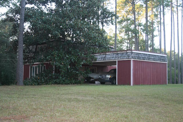 PINE SHORES - Residential