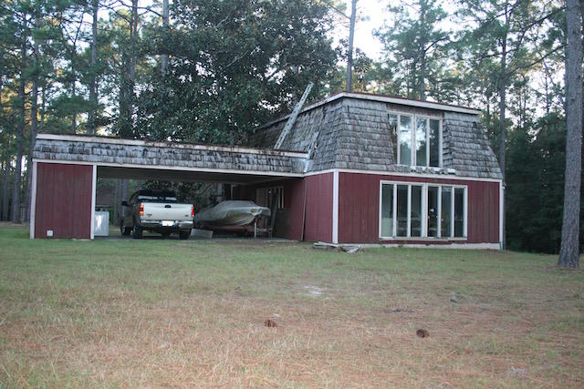 PINE SHORES - Residential