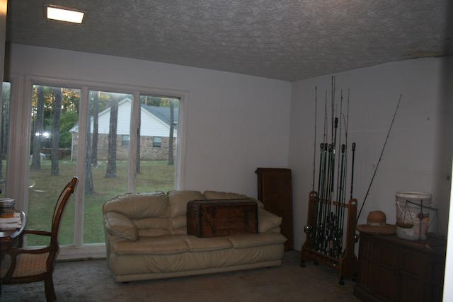 PINE SHORES - Residential