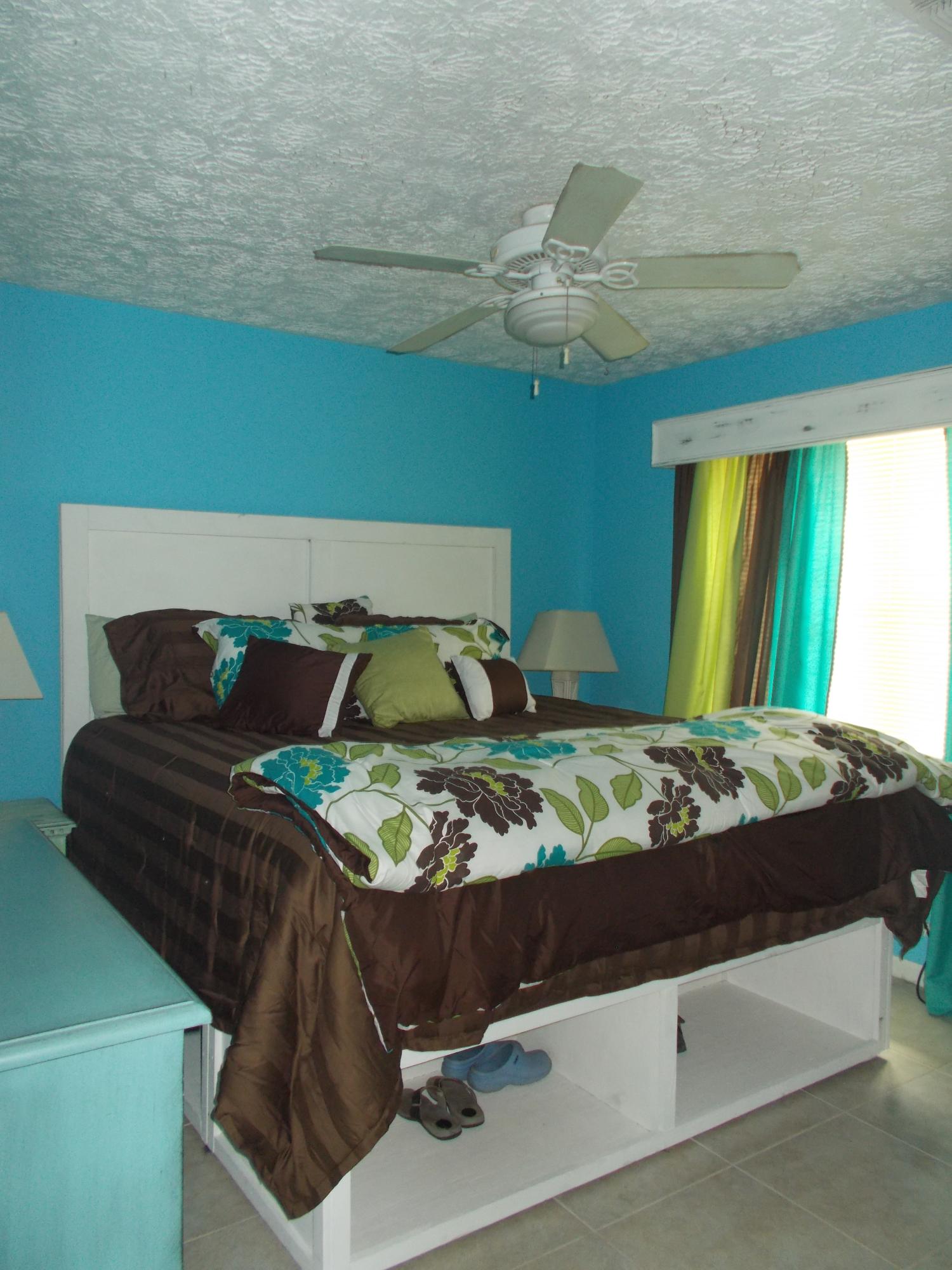 RIVIERA BEACH - Residential