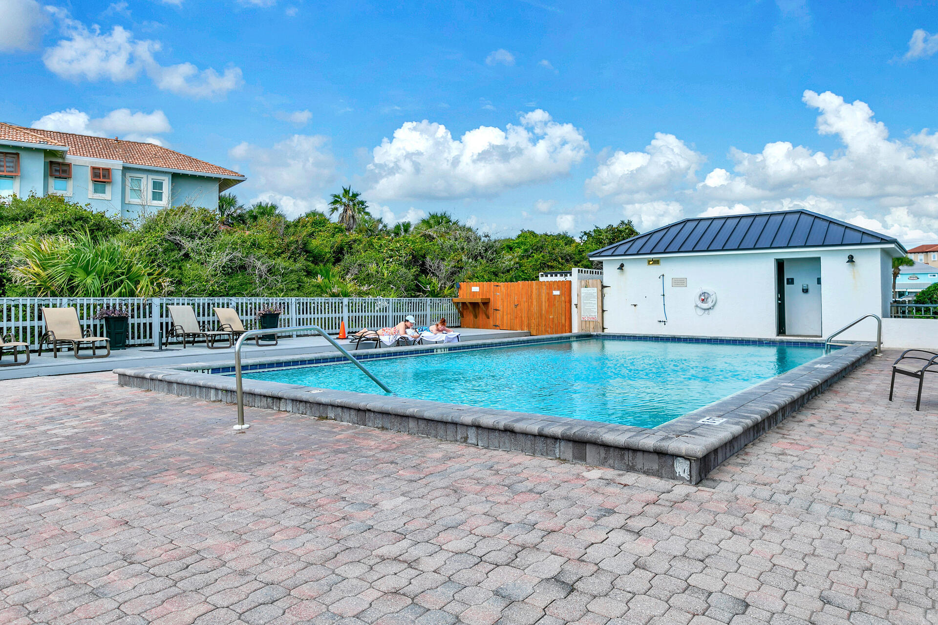 ONE SEAGROVE PLACE CONDO - Residential