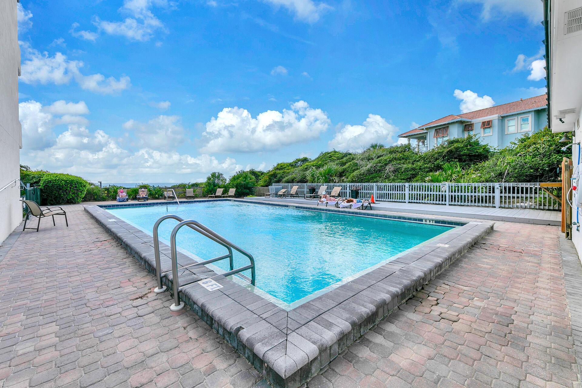 ONE SEAGROVE PLACE CONDO - Residential