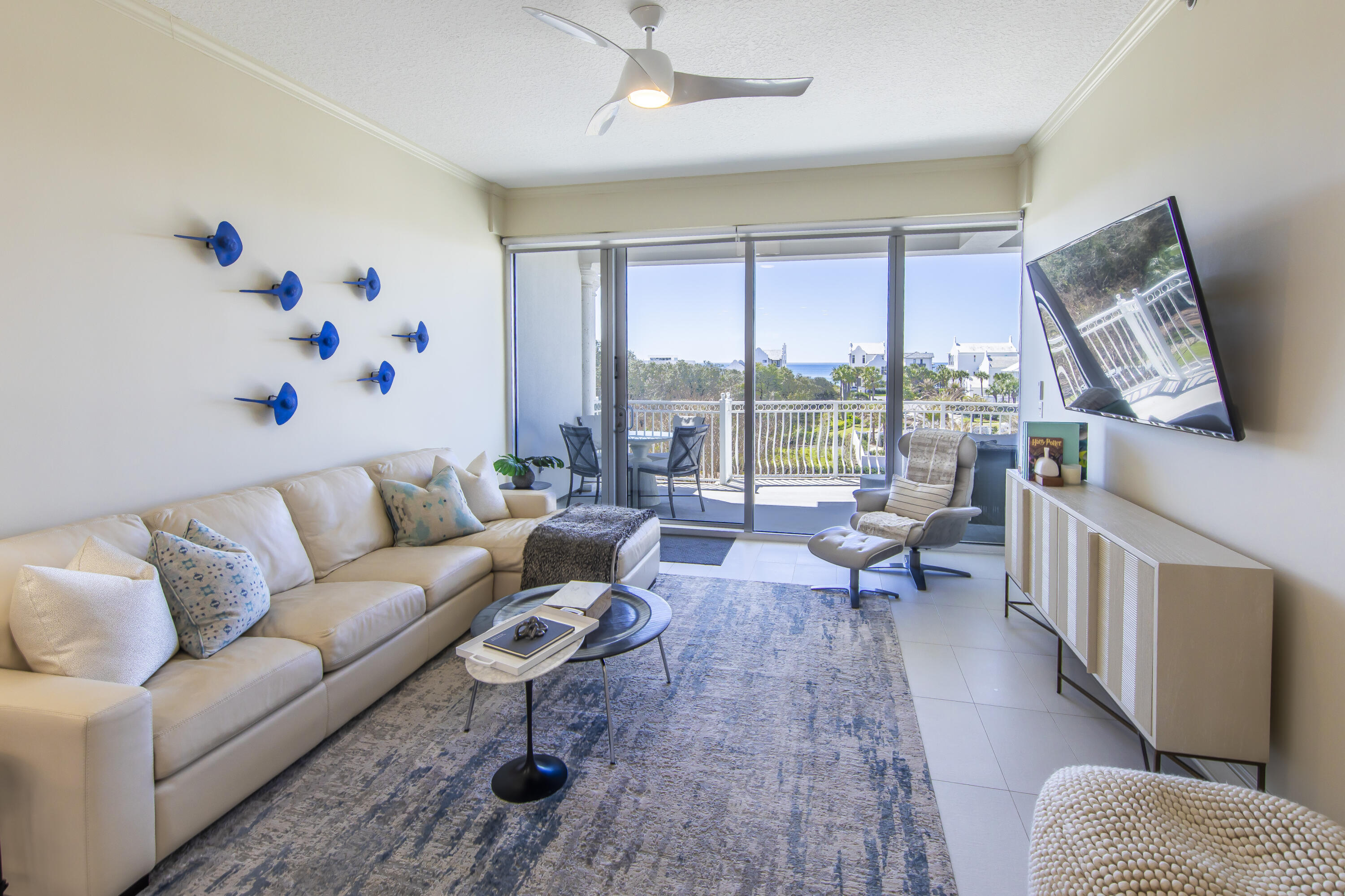 ALEXANDER AT PALM COURT - Residential