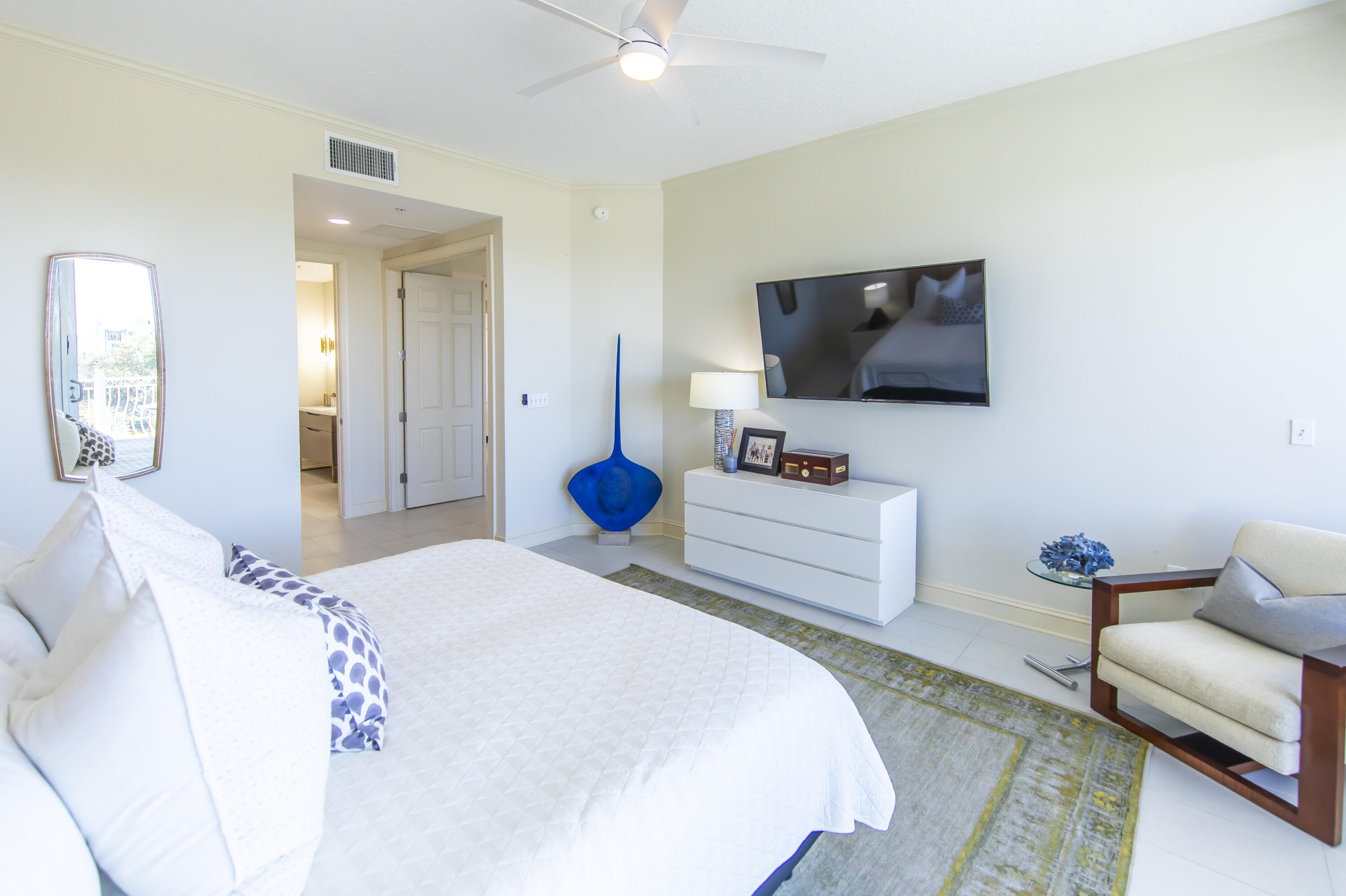 ALEXANDER AT PALM COURT - Residential