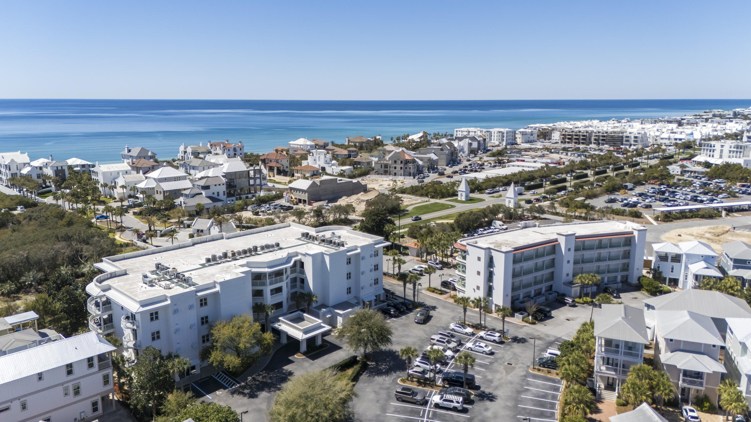 ALEXANDER AT PALM COURT - Residential