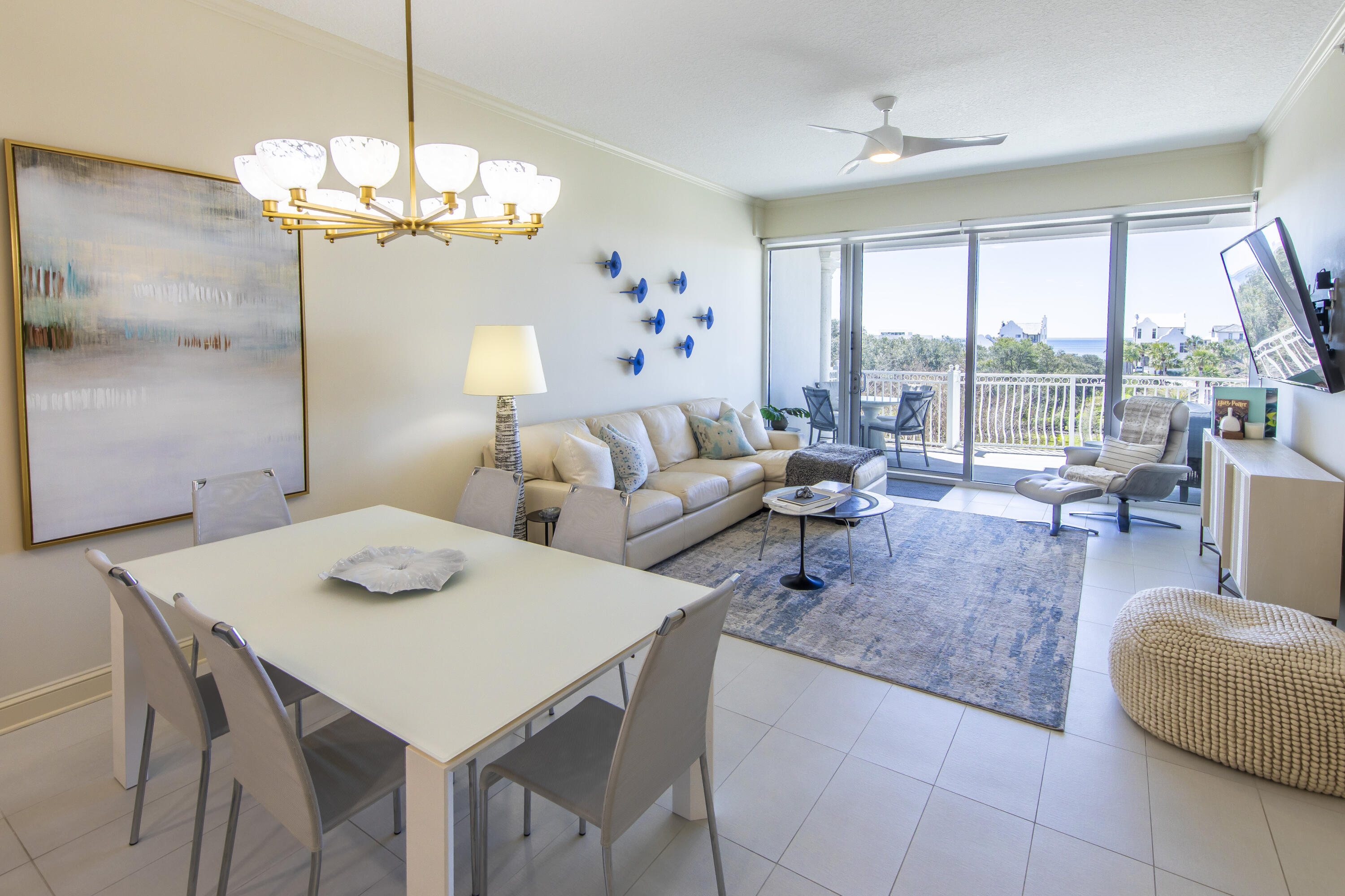 ALEXANDER AT PALM COURT - Residential