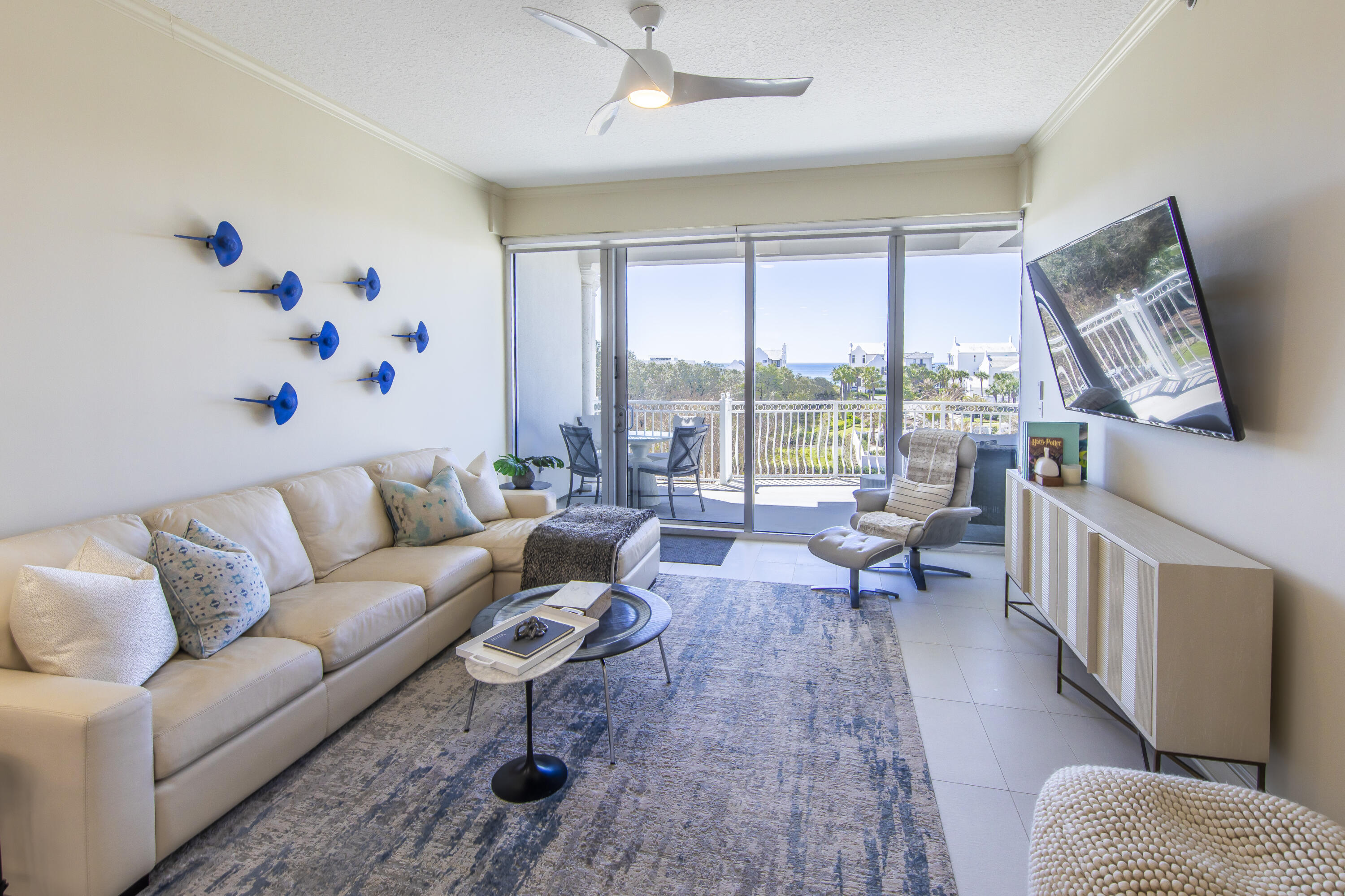 ALEXANDER AT PALM COURT - Residential