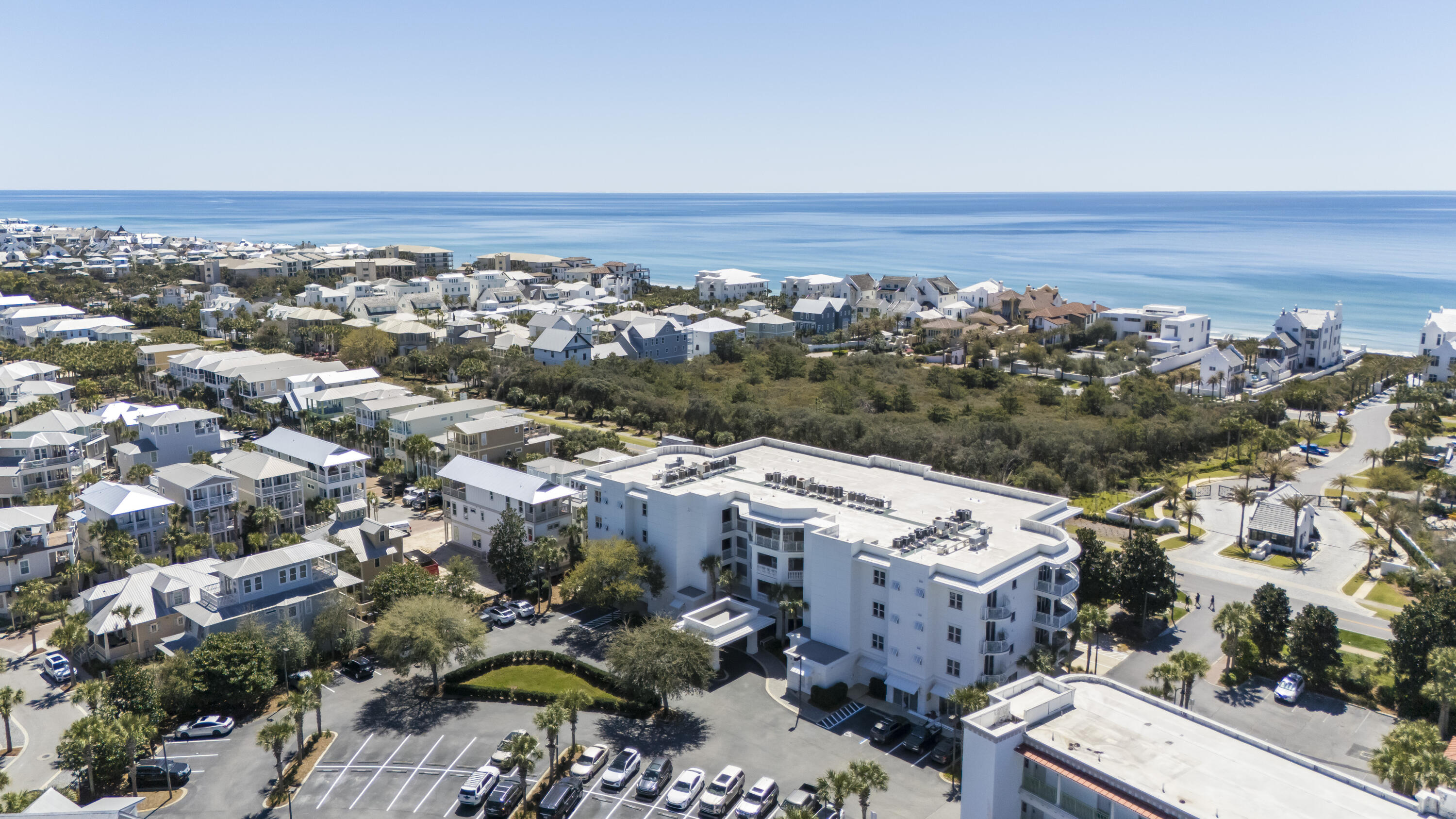 ALEXANDER AT PALM COURT - Residential