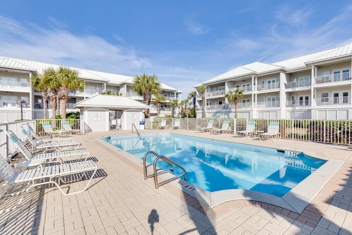 PAVILION PALMS - Residential