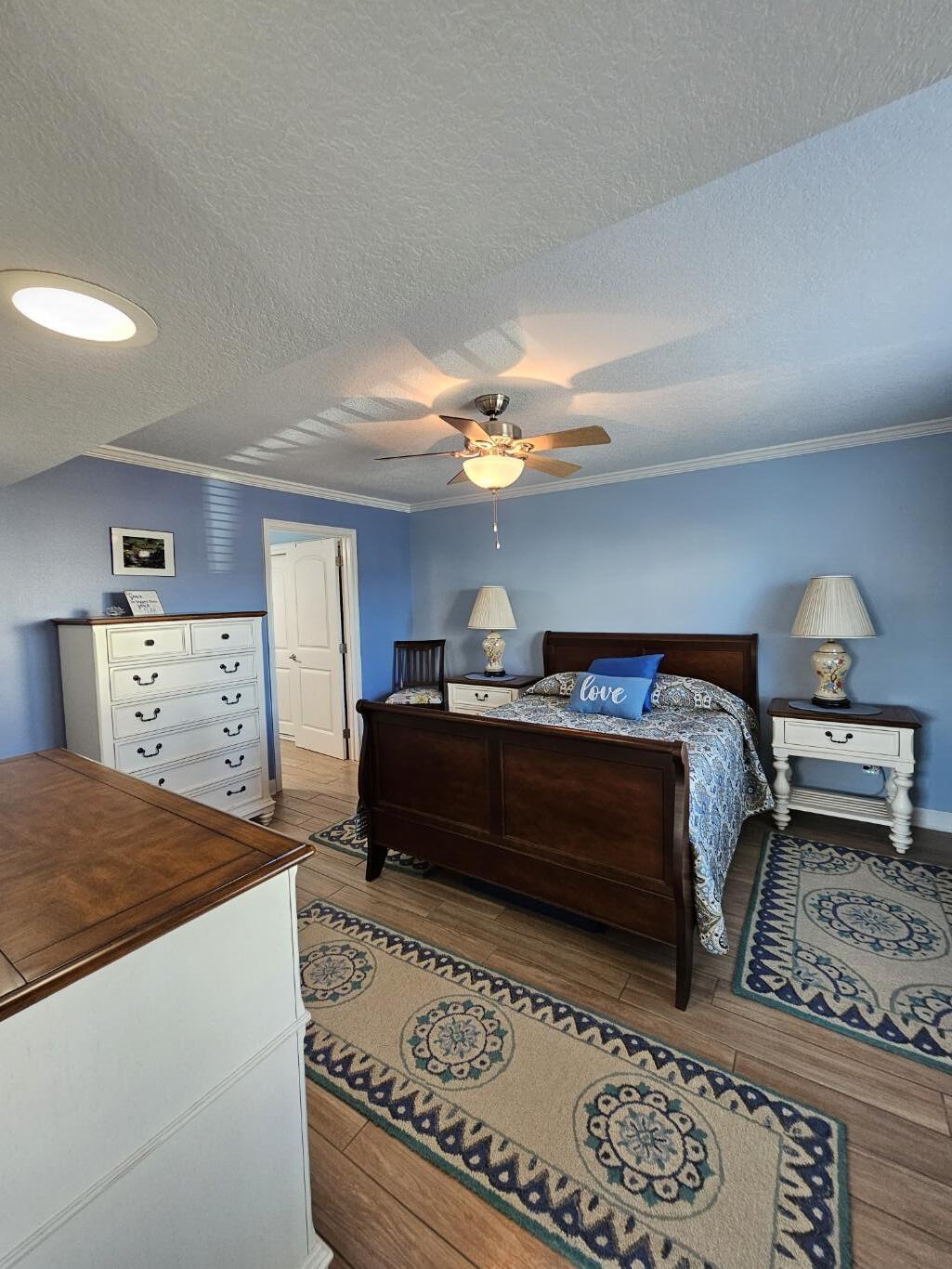 EL MATADOR CONDO - Residential