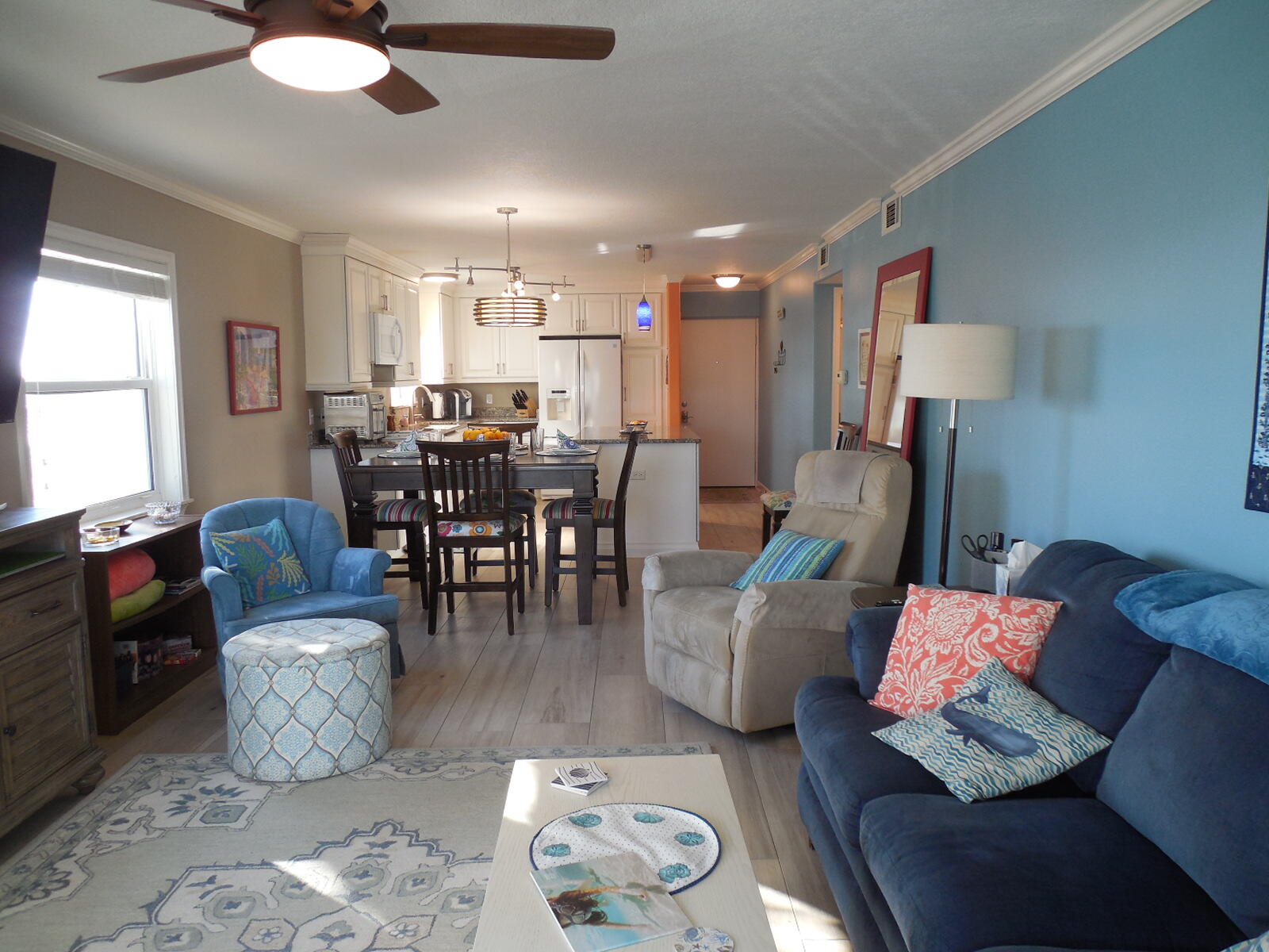 EL MATADOR CONDO - Residential