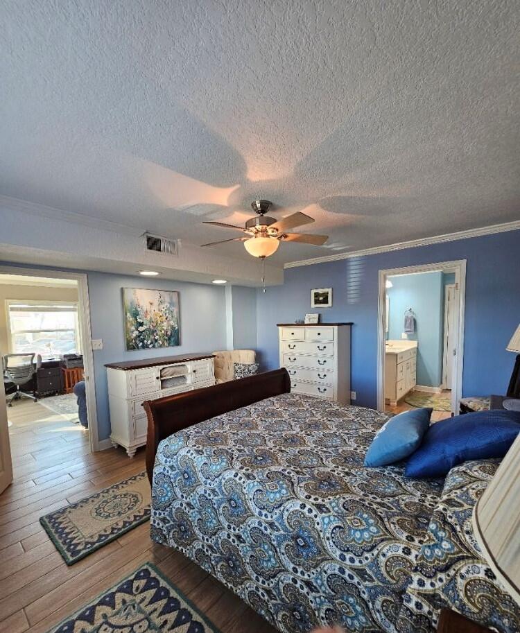 EL MATADOR CONDO - Residential