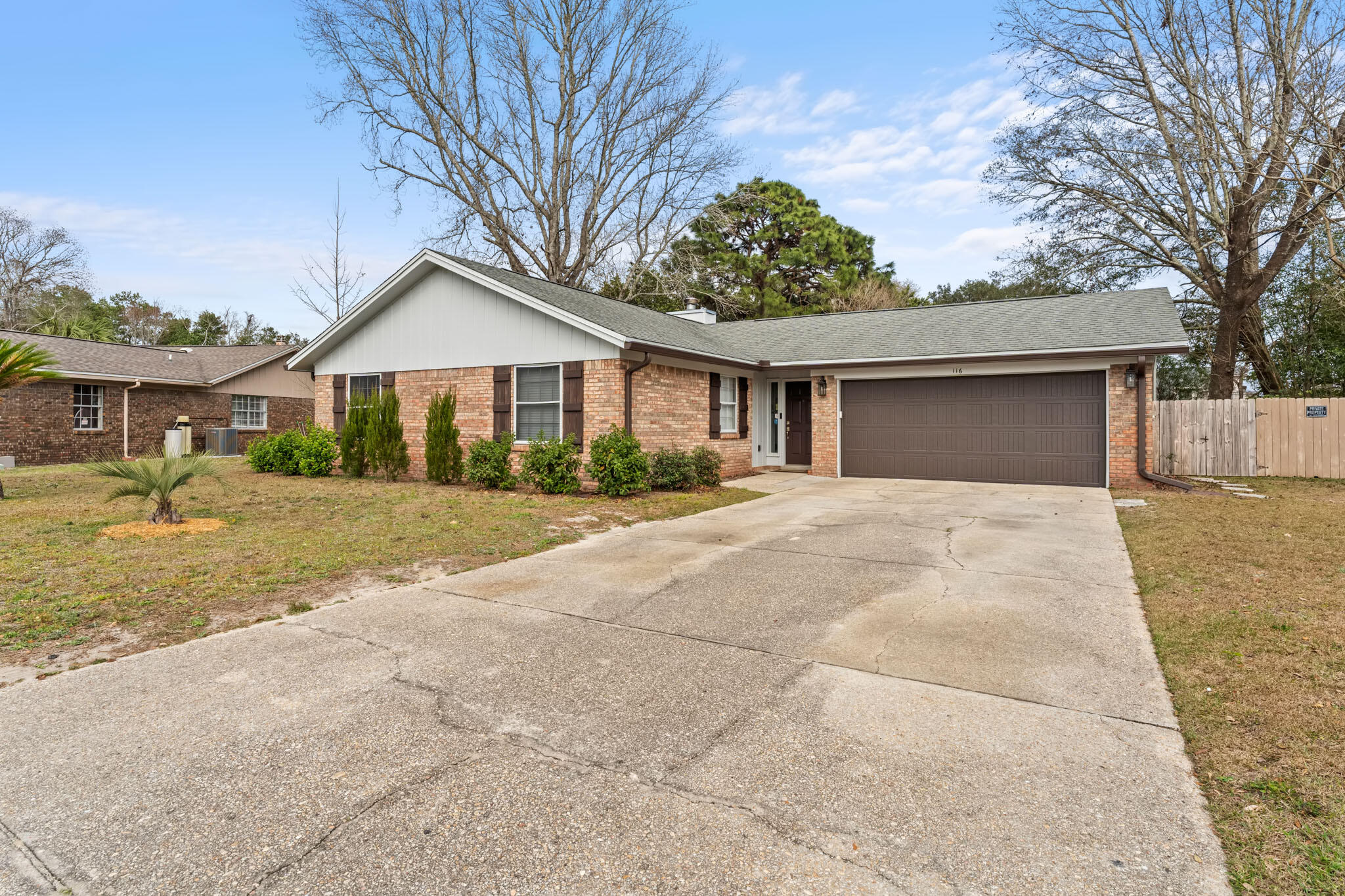 OAKRIDGE MANOR - Residential