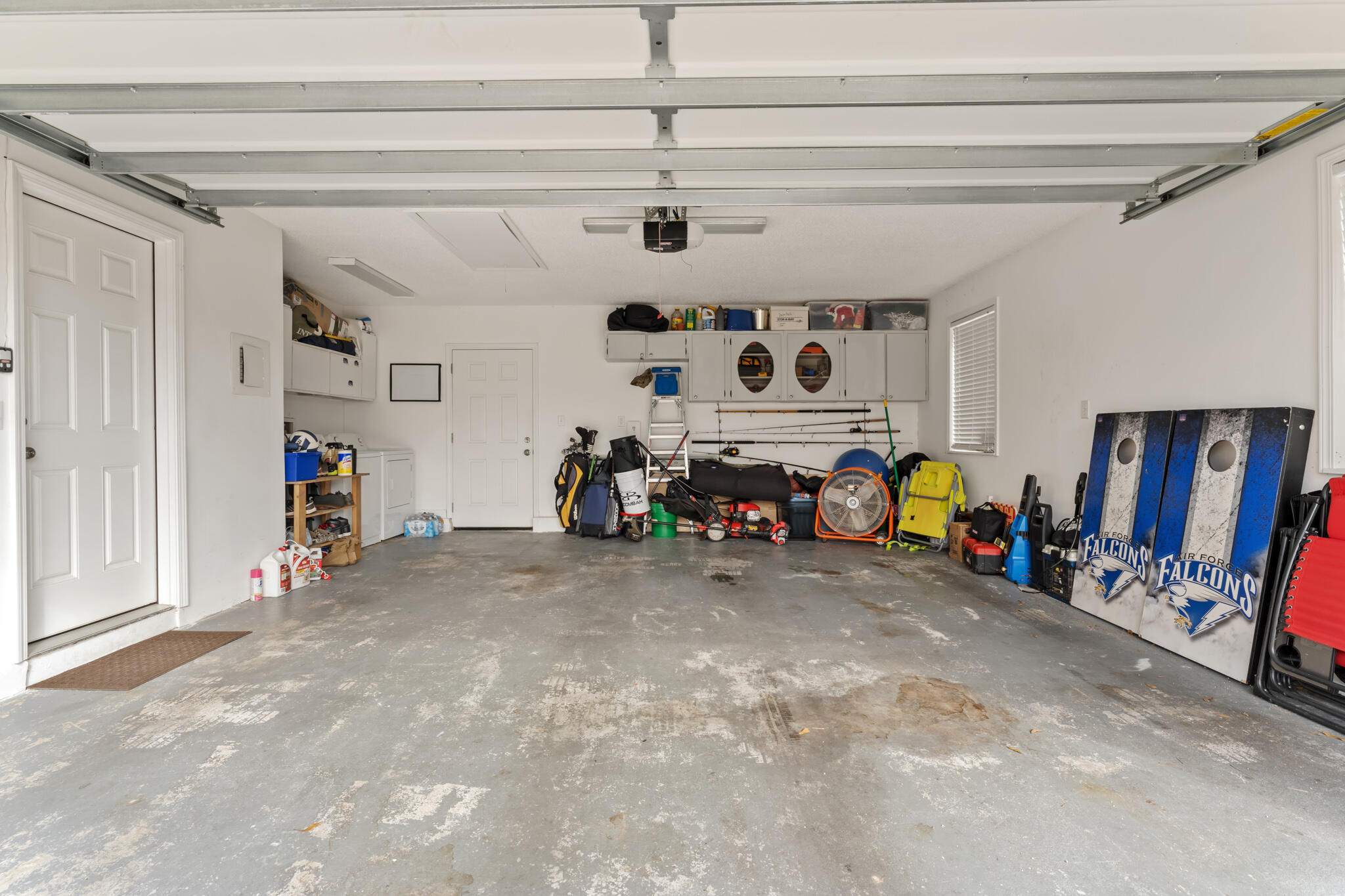 OAKRIDGE MANOR - Residential