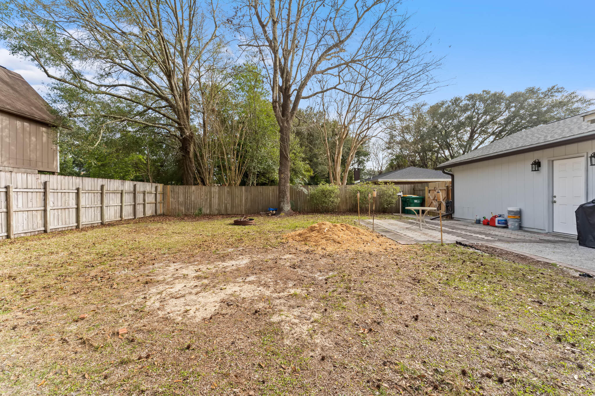 OAKRIDGE MANOR - Residential