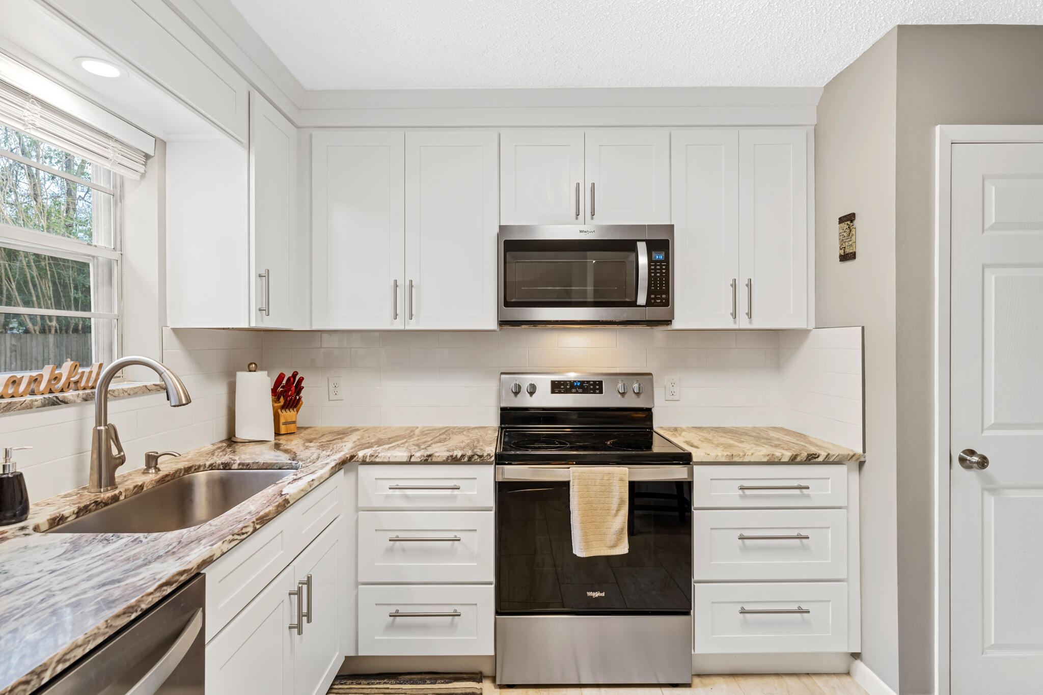 OAKRIDGE MANOR - Residential