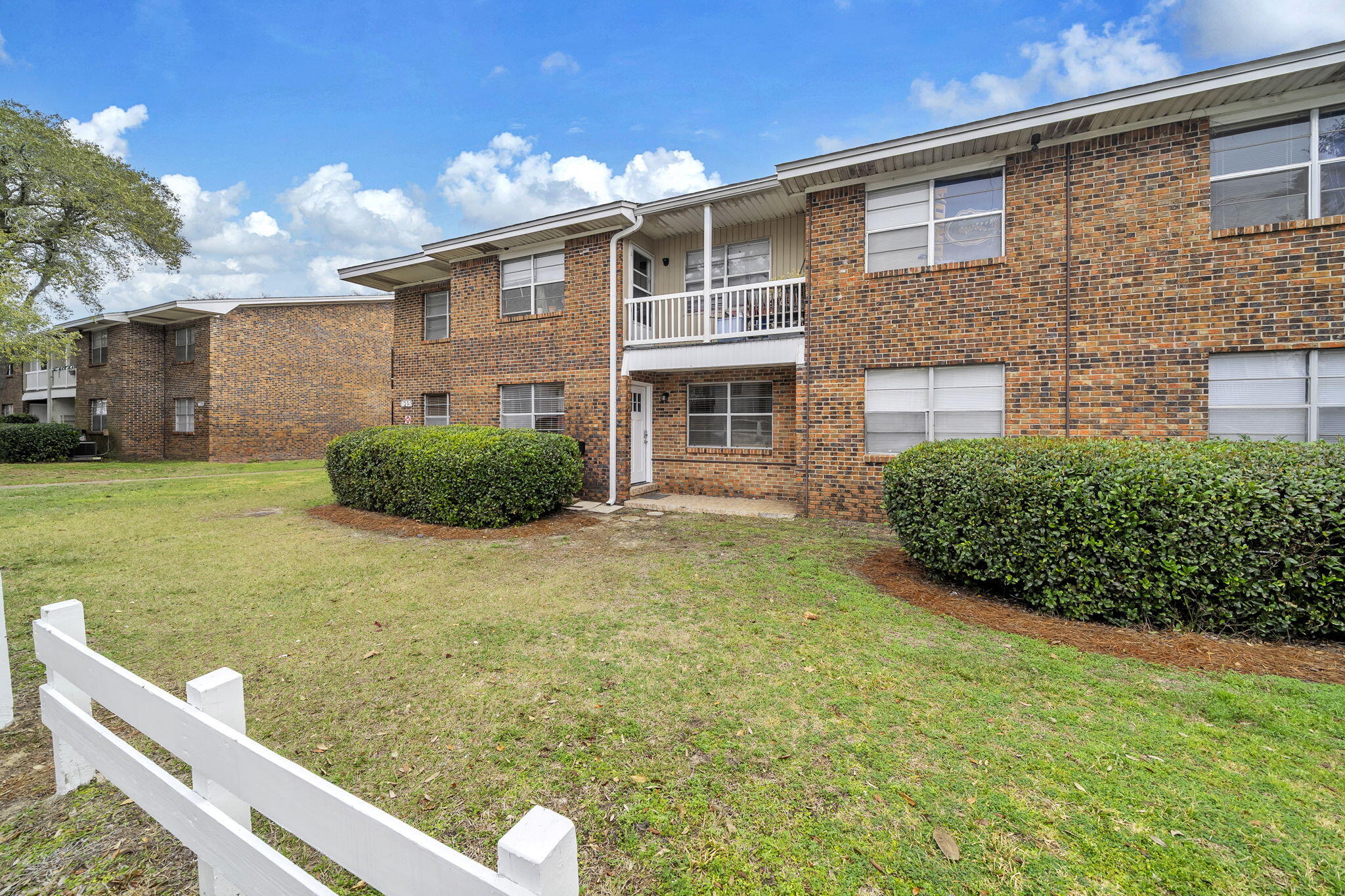 FAIR OAKS VILLAGE CONDO - Residential