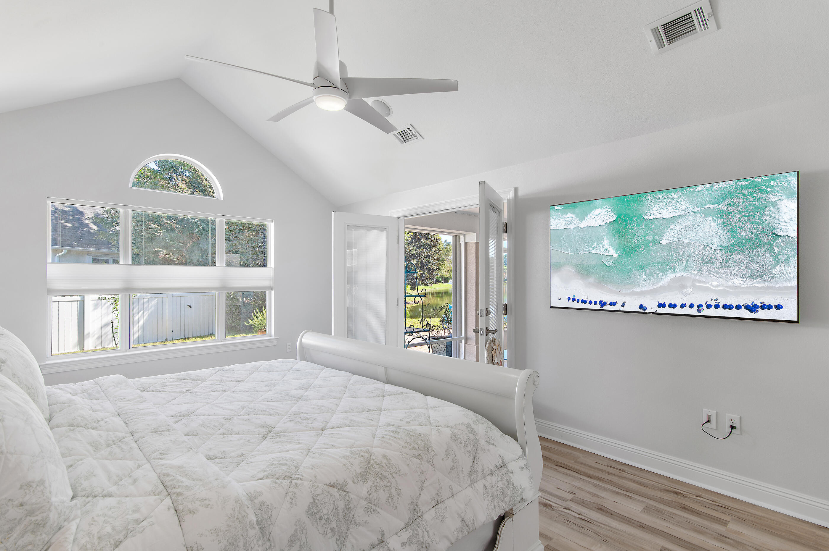 Emerald Lakes - Residential