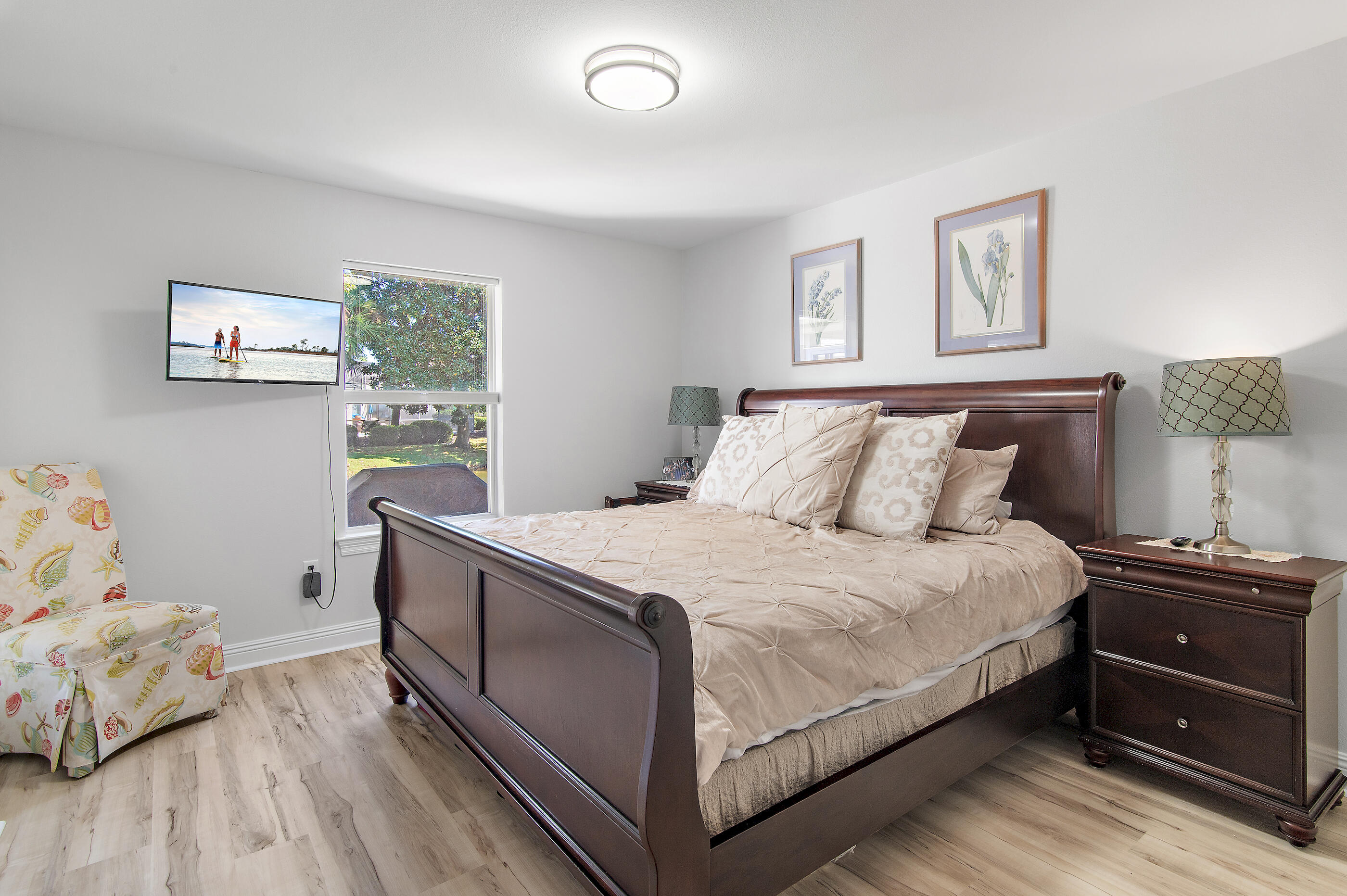 Emerald Lakes - Residential