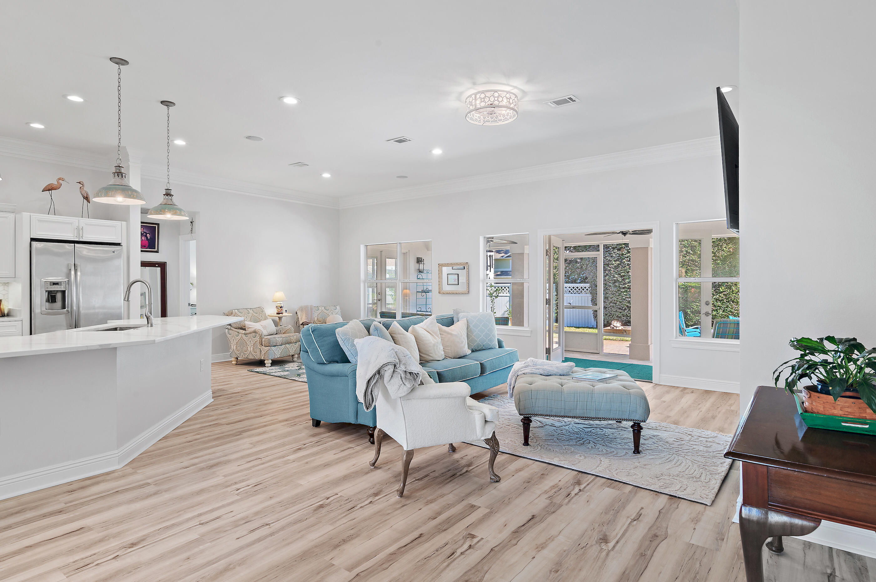 Emerald Lakes - Residential