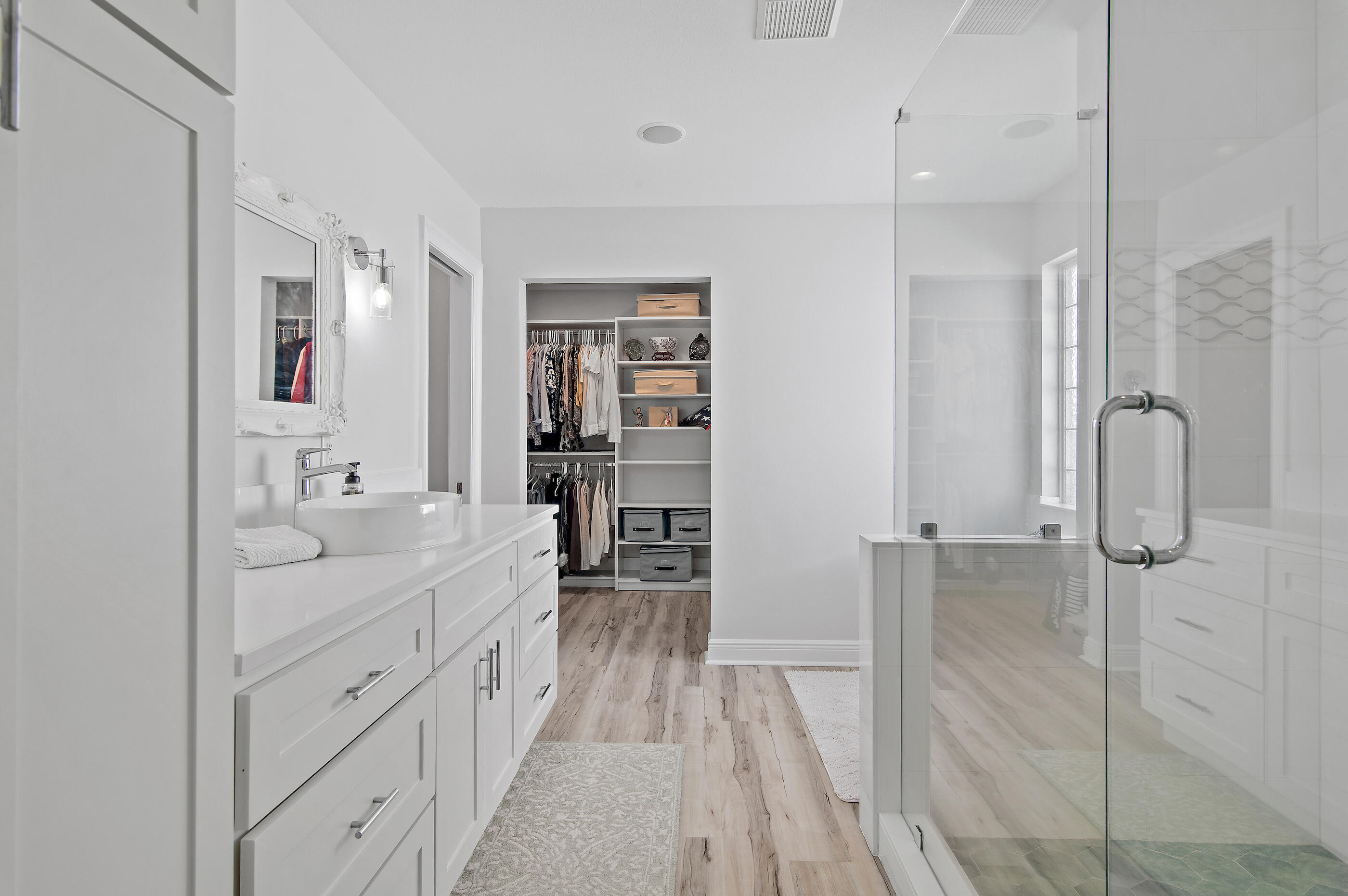 Emerald Lakes - Residential