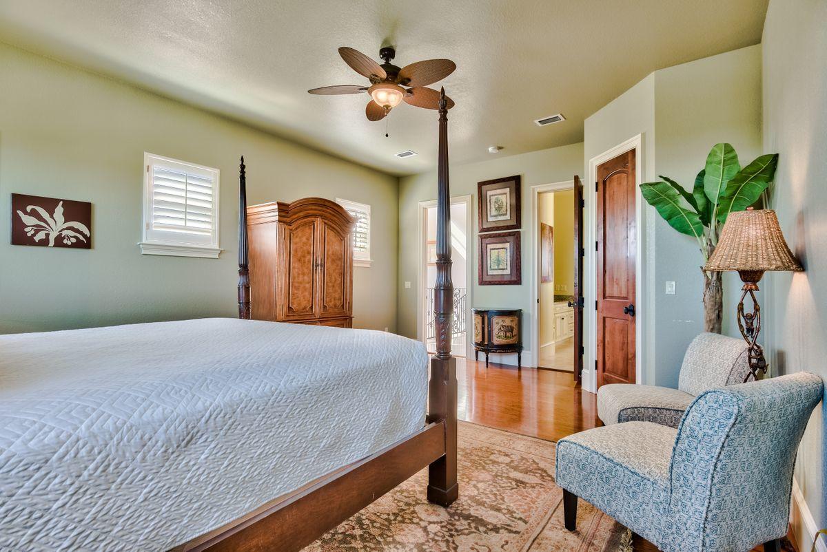 BLUE MOUNTAIN BEACH - Residential