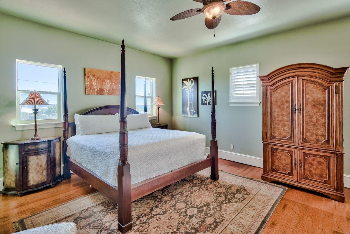 BLUE MOUNTAIN BEACH - Residential