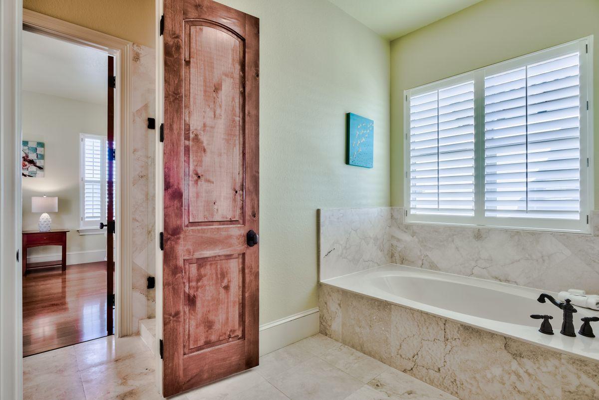 BLUE MOUNTAIN BEACH - Residential