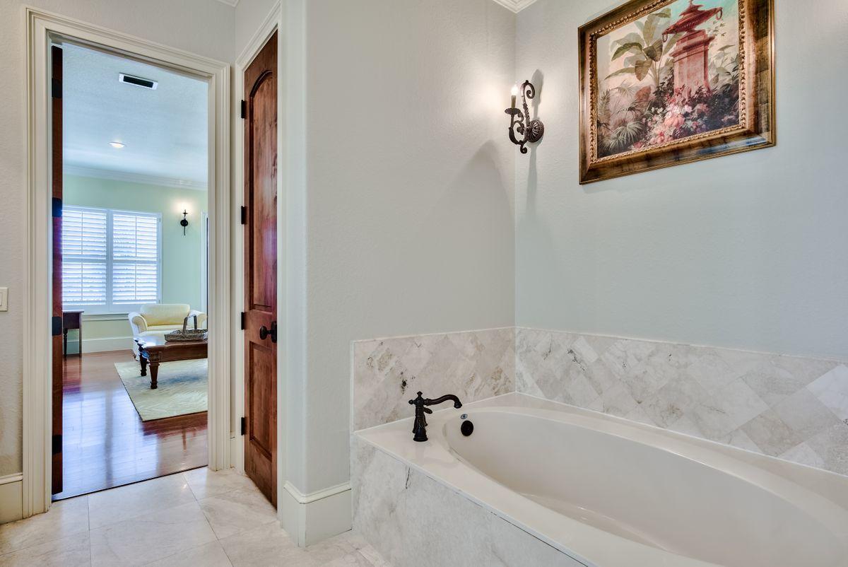 BLUE MOUNTAIN BEACH - Residential