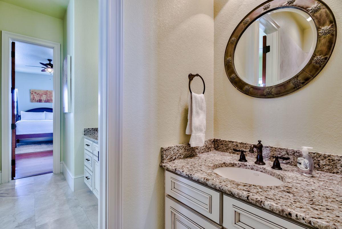 BLUE MOUNTAIN BEACH - Residential