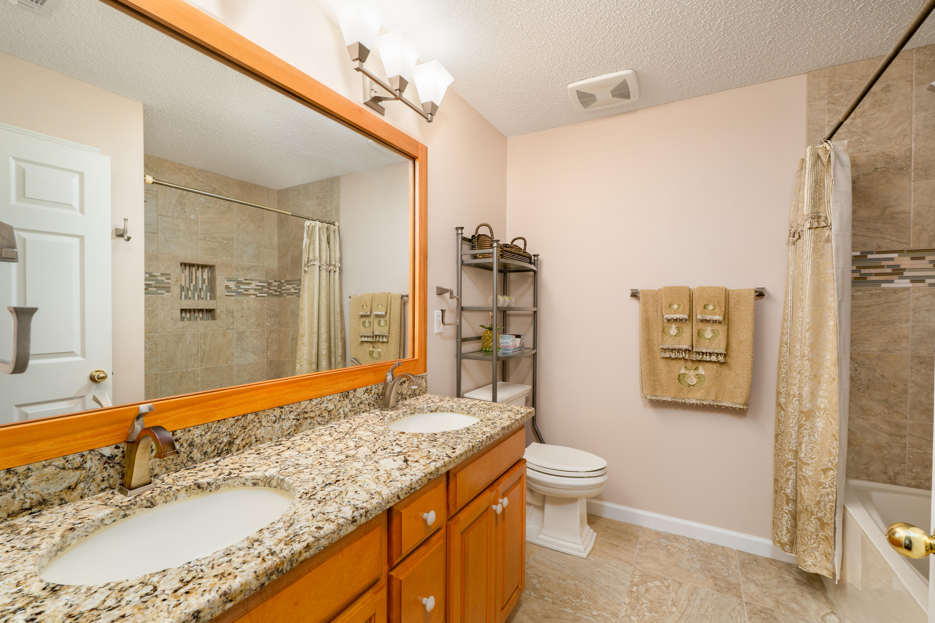 ROCKY BAYOU ESTATES 15 - Residential