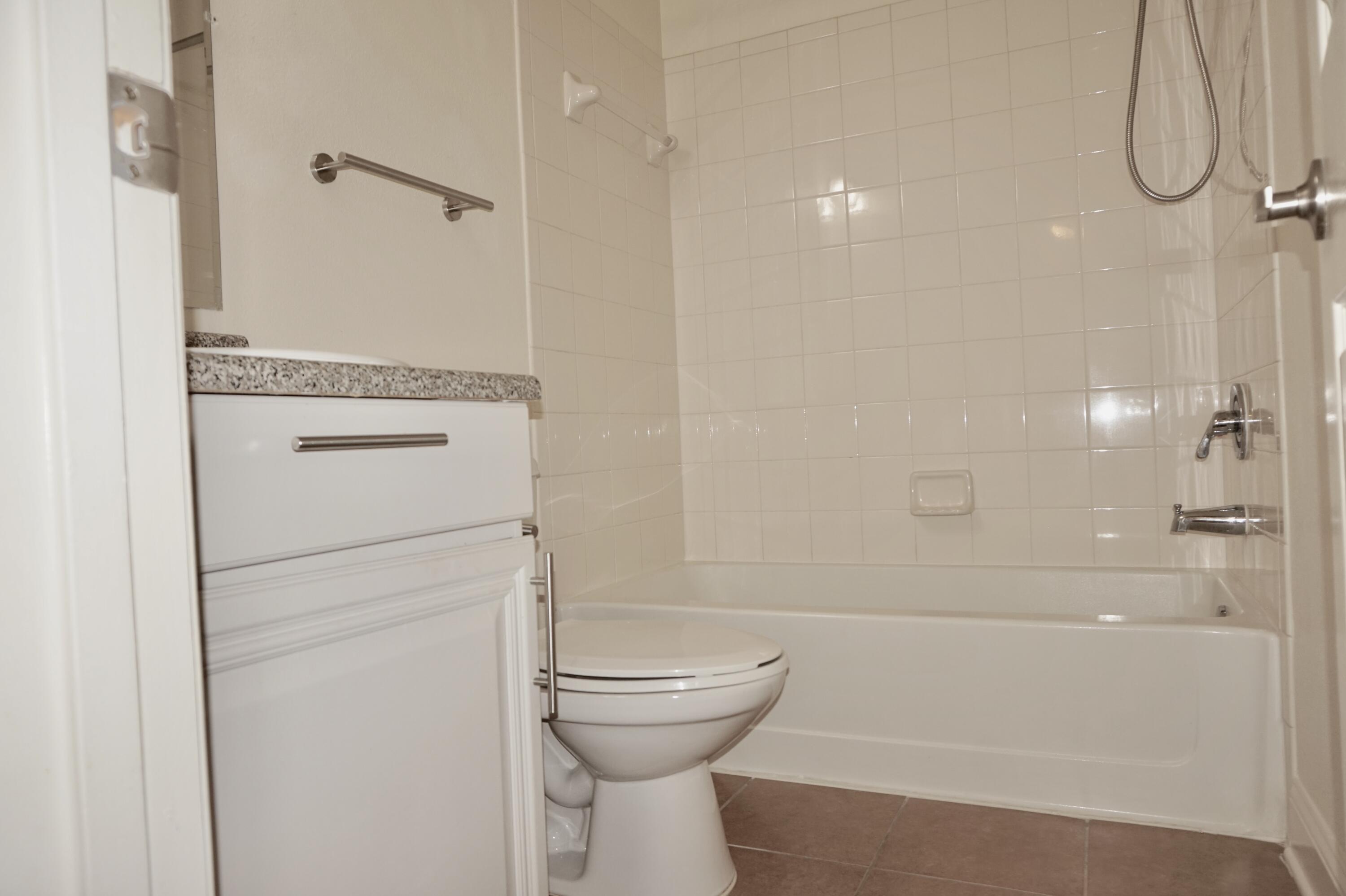 EAGLES LANDING S/D - Residential Lease