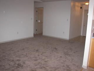 CREEKSIDE 6 - Residential Lease